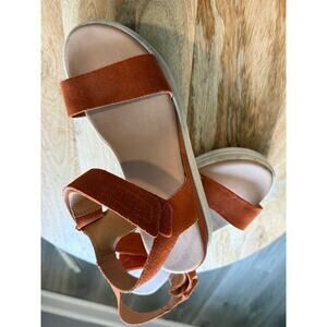 Sorel Cameron Flatform sandal, orange suede, women's size 9